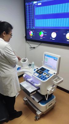 15-inch touchscreen multifunctionele gezondheidskontrole kiosk met BIM-lichaamshoogte-gewichtsschaal