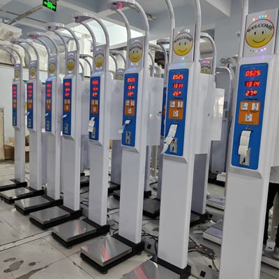 AC100-240V stroomvoorziening Munt bediende weegschaal Hoogte Gewicht verkoopmachine voor de apotheek