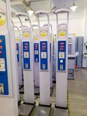 AC100-240V stroomvoorziening Munt bediende weegschaal Hoogte Gewicht verkoopmachine voor de apotheek