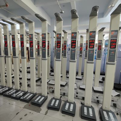 Precieze metingen gemakkelijker gemaakt HW-700 Ultrasone hoogte- en gewichtsmetingsmachine