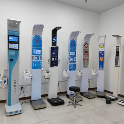 LED-digitaal display medisch ziekenhuis hoogte weegmachine met op maat gemaakte ondersteuning