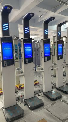 19 inch Android Health Kiosk Steel Health Center BMI Machine met lichaamsvet analysator