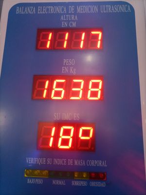 BMI-hoogte- en gewichtsmetingsmachine voor nauwkeurige medische beoordelingen